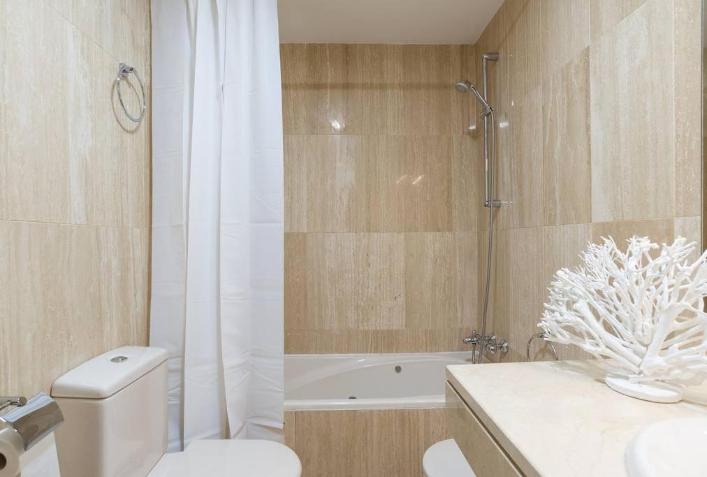 Apartamento Top Vistas Al Mar Apartment Malaga Luaran gambar